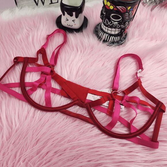 💖 NWT Victoria’s Secret Very Sexy Low Cut Demi Bra Red Pink M-DD #7280 💖 - Picture 1 of 8